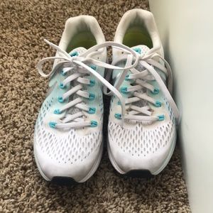 Nike Shoes - Tennis shoes Nike Shoes - Tennis shoes